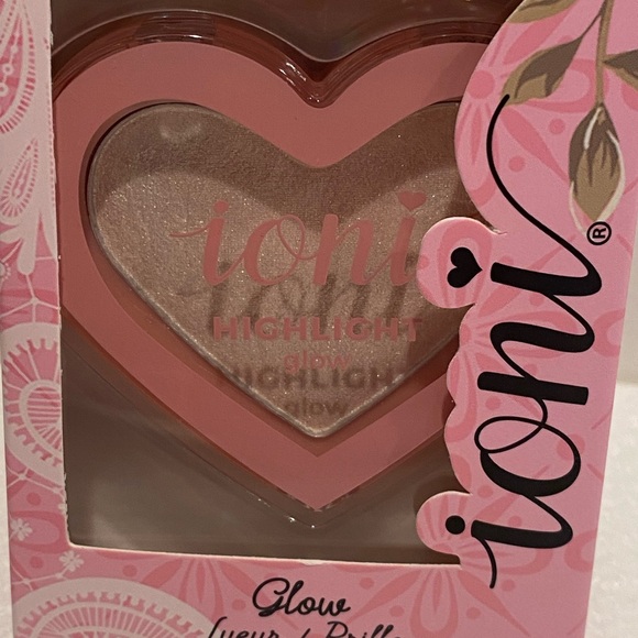 ioni highlight powder glow highlighter - Picture 3 of 5